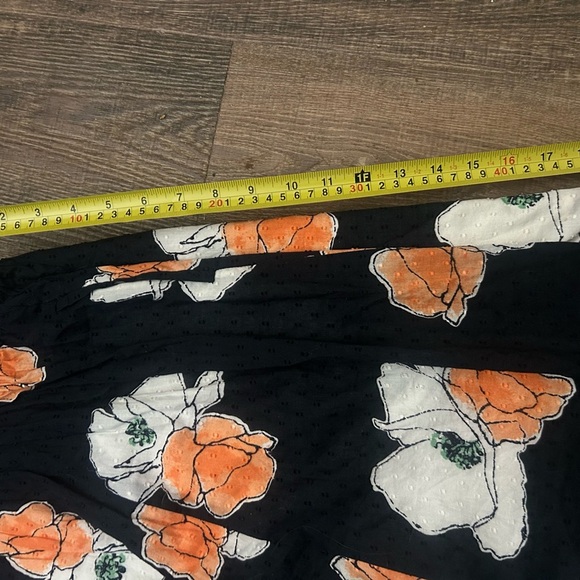 Noa Noa size S Cotton skirt EUC front button and floral! Super cute - Picture 6 of 9